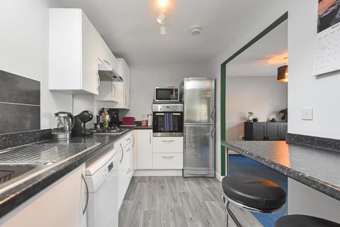 2 bedroom coach house for sale, Swallow Way, Cullompton