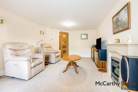 1 bedroom apartment for sale, Peel Court, College Way, Welwyn Garden City, Hertfordshire, AL8 6DG