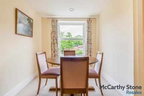 1 bedroom apartment for sale, Peel Court, College Way, Welwyn Garden City, Hertfordshire, AL8 6DG