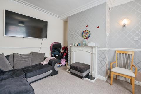 2 bedroom end of terrace house for sale, Rosedale Avenue, Atherton, Manchester, Greater Manchester, M46