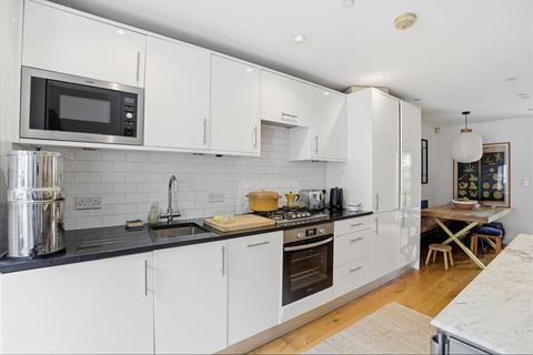 2 bedroom terraced house for sale, Devonshire Road, Forest Hill, London, SE23