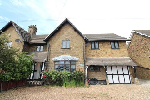 St. Marys Lane, Upminster RM14