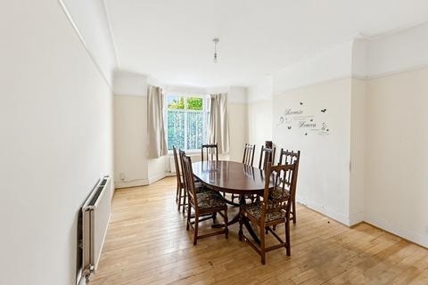 4 bedroom semi-detached house for sale, York Road, Southend-on-sea, SS1 2