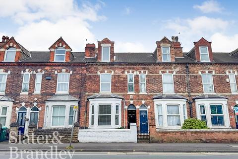 3 bedroom terraced house to rent, Woodborough Road, Nottingham, Nottinghamshire, NG3