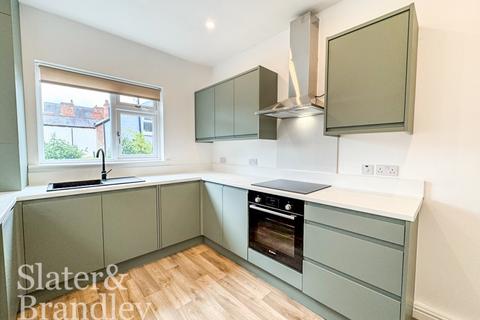 3 bedroom terraced house to rent, Woodborough Road, Nottingham, Nottinghamshire, NG3