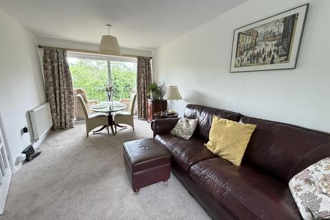 2 bedroom house for sale, Norton Road, Daventry