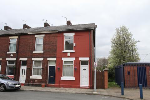 2 bedroom terraced house to rent, Thornfield Street , Salford, Greater Manchester, M5 5FD