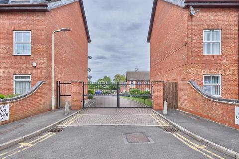 1 bedroom ground floor flat for sale, St. Johns, Hinckley