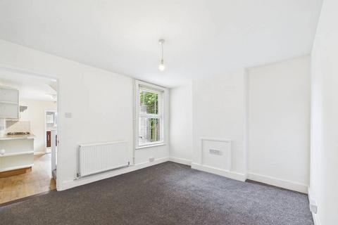 3 bedroom semi-detached house to rent, London Road, Stanway, Colchester, CO3