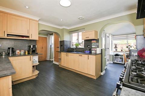 4 bedroom detached house for sale, Glenfields, Whittlesey, Peterborough