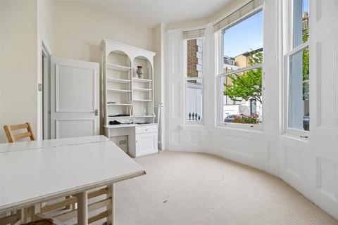 Overstone Road, London W6