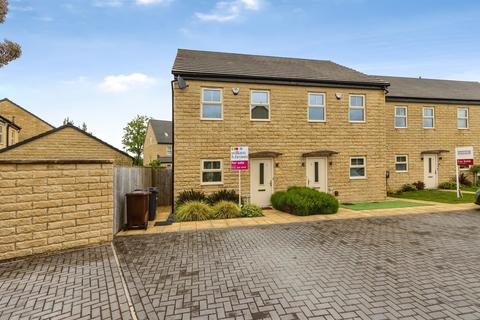 2 bedroom semi-detached house for sale, Sark Court, LEEDS
