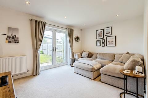 2 bedroom semi-detached house for sale, Sark Court, LEEDS