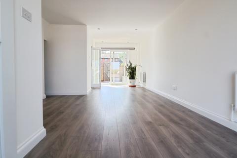 3 bedroom terraced house for sale, Plas St. Andresse, Penarth