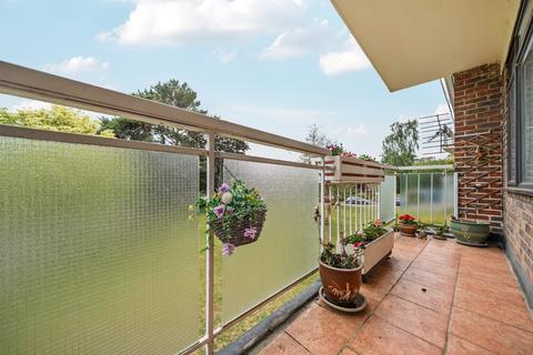 2 bedroom apartment for sale, Greenacres, Eltham, London, SE9