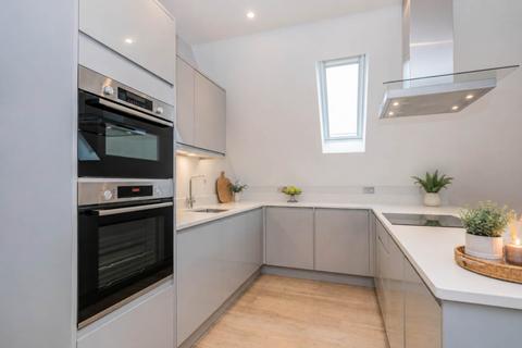 2 bedroom flat for sale, Pine Rise, Oxford