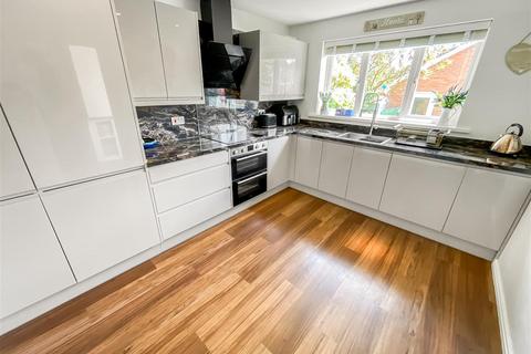 4 bedroom detached house for sale, Cherrytree Drive, School Aycliffe