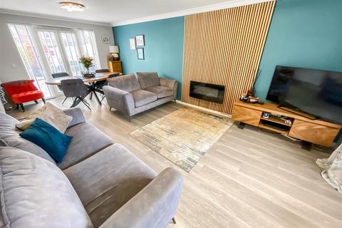 4 bedroom detached house for sale, Cherrytree Drive, School Aycliffe