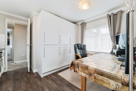 2 bedroom park home for sale, Rookery Drove, Beck Row, Bury St. Edmunds