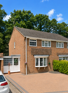 3 bedroom semi-detached house to rent, Goldcrest Gardens, Southampton SO16