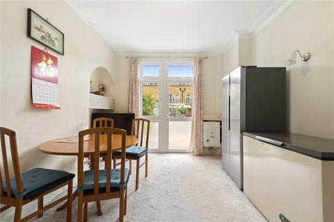 3 bedroom terraced house for sale, Badminton Road, London, SW12