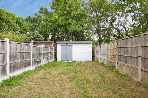 3 bedroom house for sale, Parkside Avenue, Romford, RM1