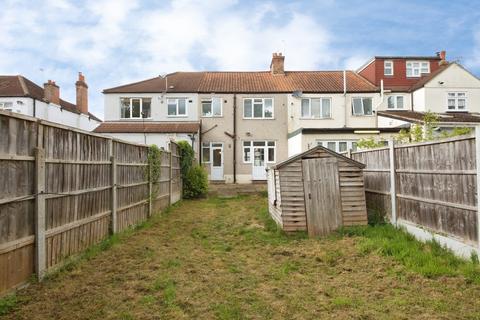 3 bedroom house for sale, Parkside Avenue, Romford, RM1