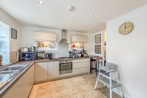 3 bedroom semi-detached house for sale, Wentworth Close, Brough HU15