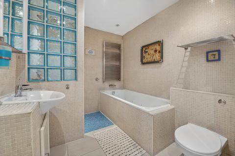 2 bedroom flat for sale, Upper Richmond Road West, East Sheen, London, SW14