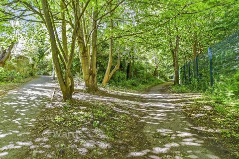 1 bedroom flat for sale, Douglas Road, Tonbridge TN9