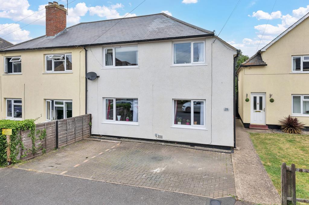 3 bedroom semi-detached house for sale