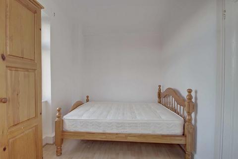 1 bedroom apartment to rent, Grove Hall Road, St Johns Wood, NW8