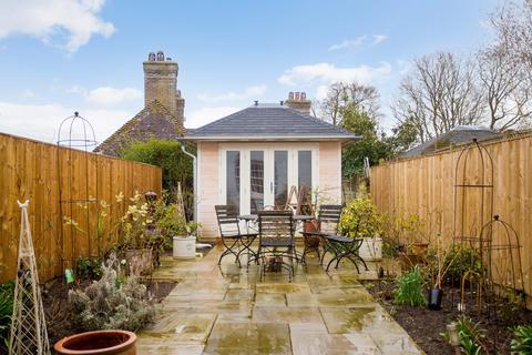 2 bedroom terraced house for sale, St. Martins, Marlborough, SN8