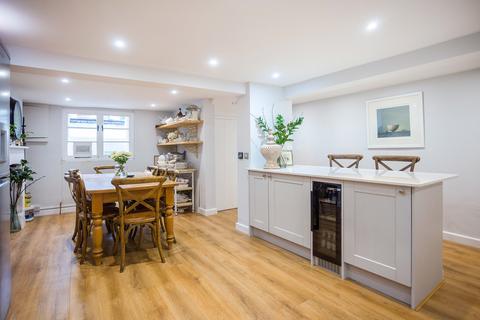 2 bedroom terraced house for sale, St. Martins, Marlborough, SN8