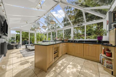 4 bedroom detached house for sale, Illingworth, Windsor
