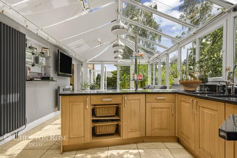4 bedroom detached house for sale, Illingworth, Windsor