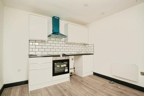 1 bedroom flat for sale, Galleon Way, Cardiff, CF10