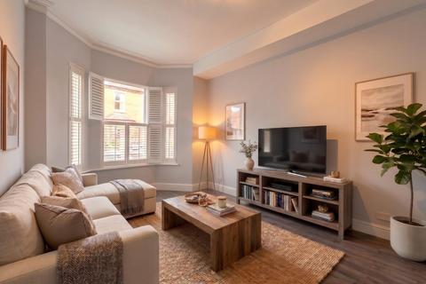 3 bedroom terraced house to rent, Byrom Street, Altrincham