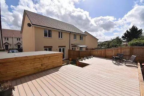 3 bedroom semi-detached house for sale - View 4
