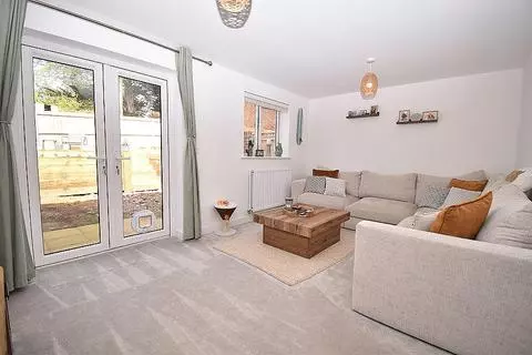 3 bedroom semi-detached house for sale - View 5