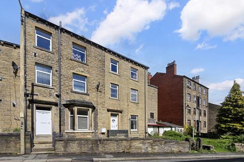3 bedroom end of terrace house for sale, Dale Street, Huddersfield HD3