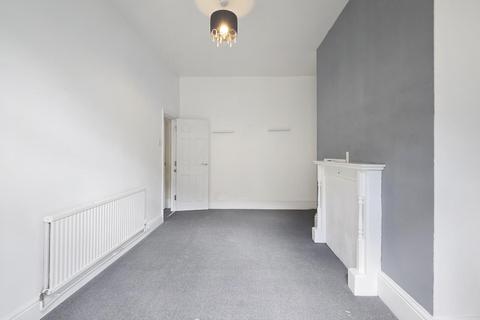 3 bedroom end of terrace house for sale, Dale Street, Huddersfield HD3