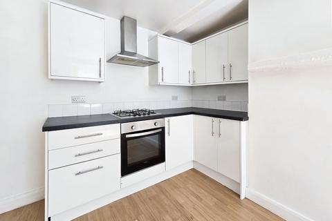 3 bedroom end of terrace house for sale, Dale Street, Huddersfield HD3