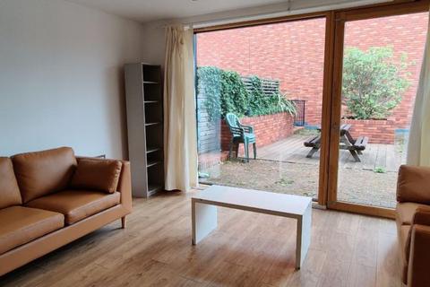 3 bedroom house to rent, 3 Bedroom Townhouse - Vimto Gardens, Barrow Street, Salford