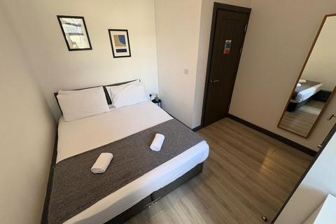 1 bedroom flat to rent, Walter Road, Manby House, SA1
