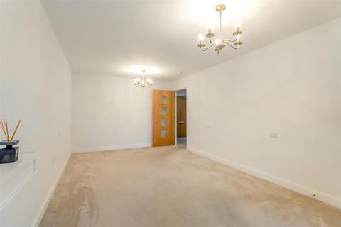 2 bedroom apartment for sale, Saxon Gardens, Penn Street, Oakham, Rutland, LE15 6DF