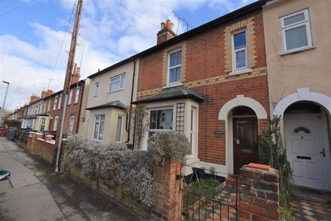 3 bedroom terraced house to rent, Blenheim Road