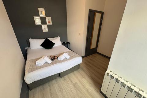 1 bedroom flat to rent, Walter Road, Manby House, SA1