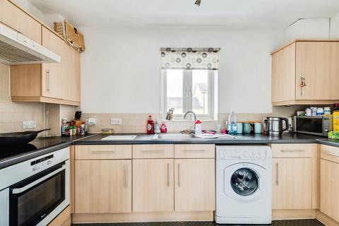1 bedroom coach house for sale, Padstow Road, Swindon