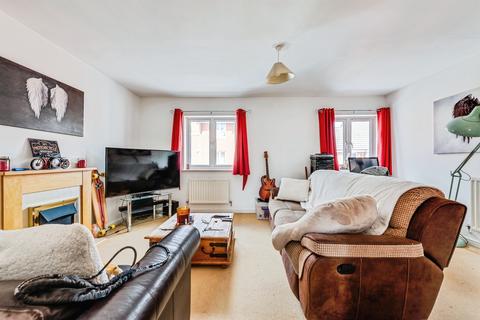 1 bedroom coach house for sale, Padstow Road, Swindon